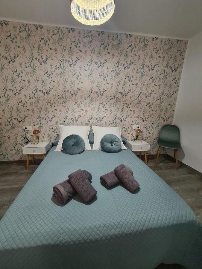 Colon Nerjaアパートメント エクステリア 写真